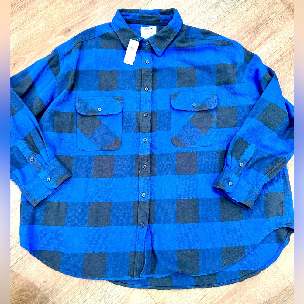 Brand New American Eagle Button Up